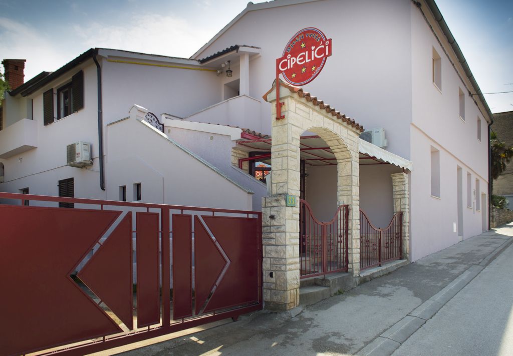 DV Cipelici Pula (2)